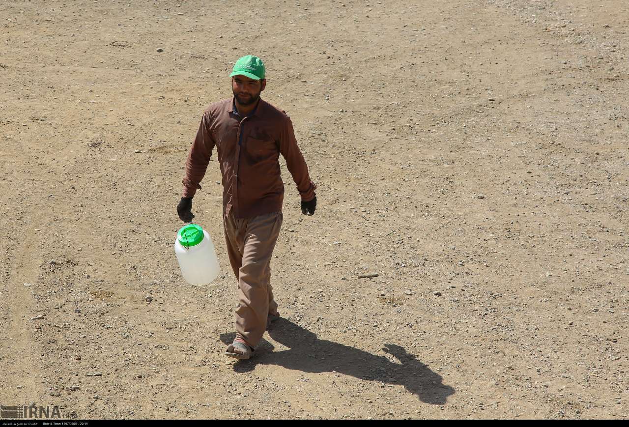 آبرسانی سیار به روستای سلطان آباد قروه در استان کردستان 14