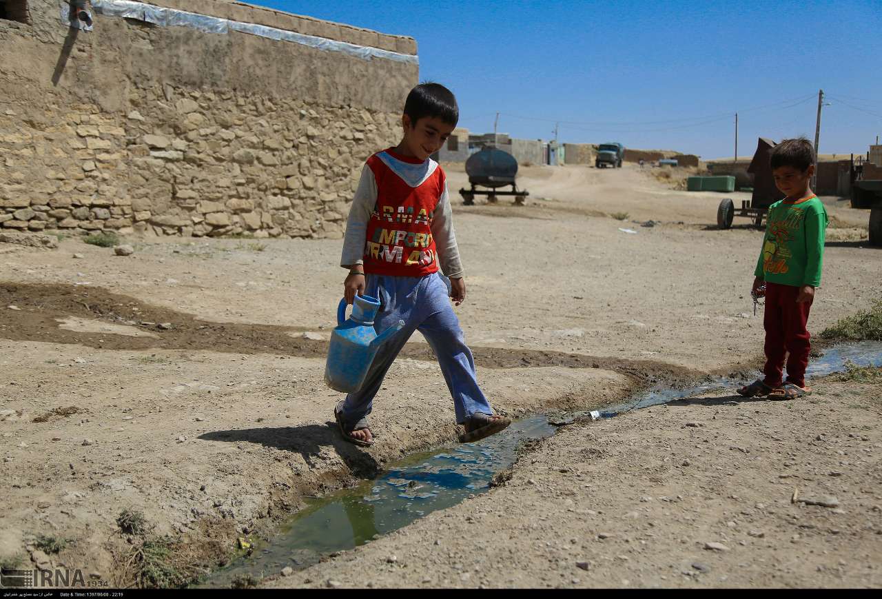آبرسانی سیار به روستای سلطان آباد قروه در استان کردستان 21