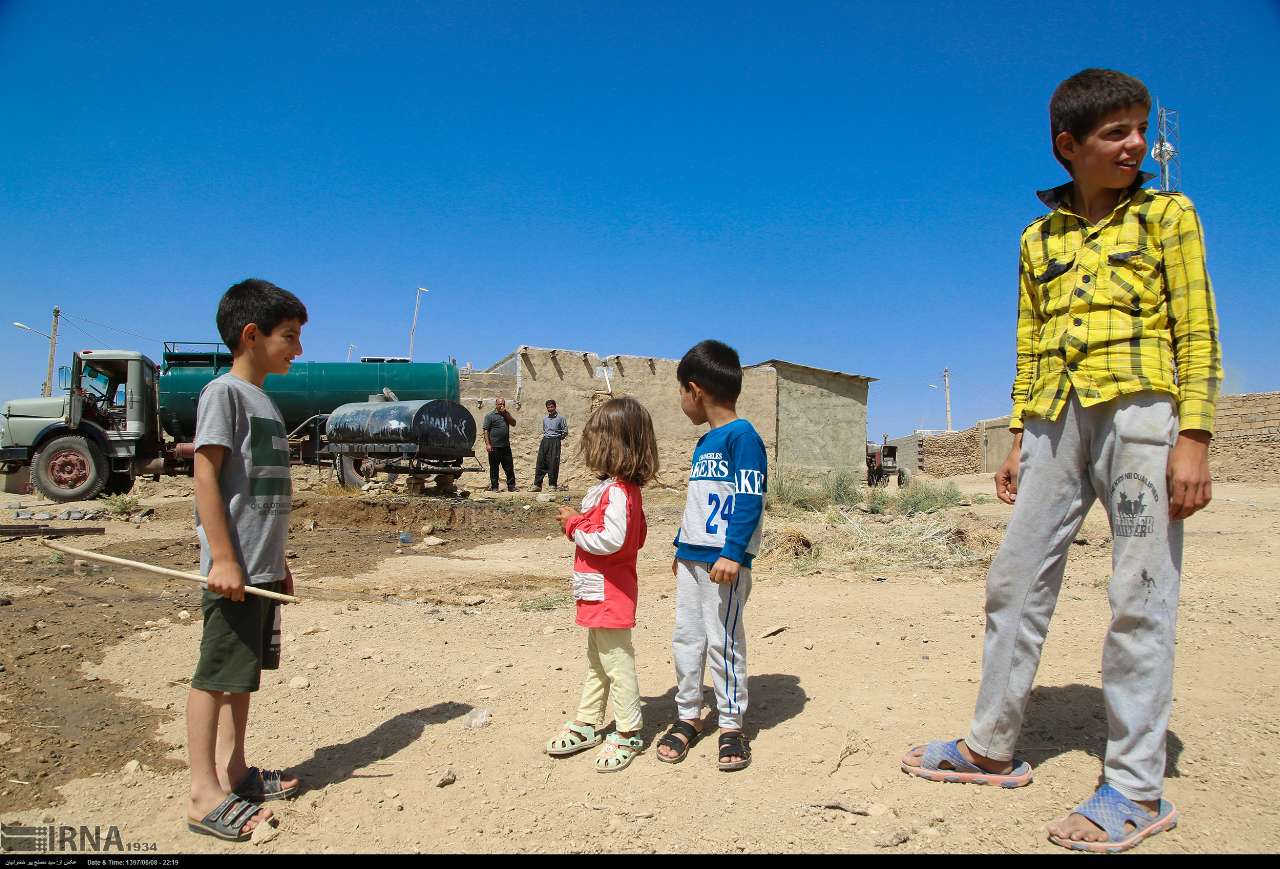 آبرسانی سیار به روستای سلطان آباد قروه در استان کردستان 22