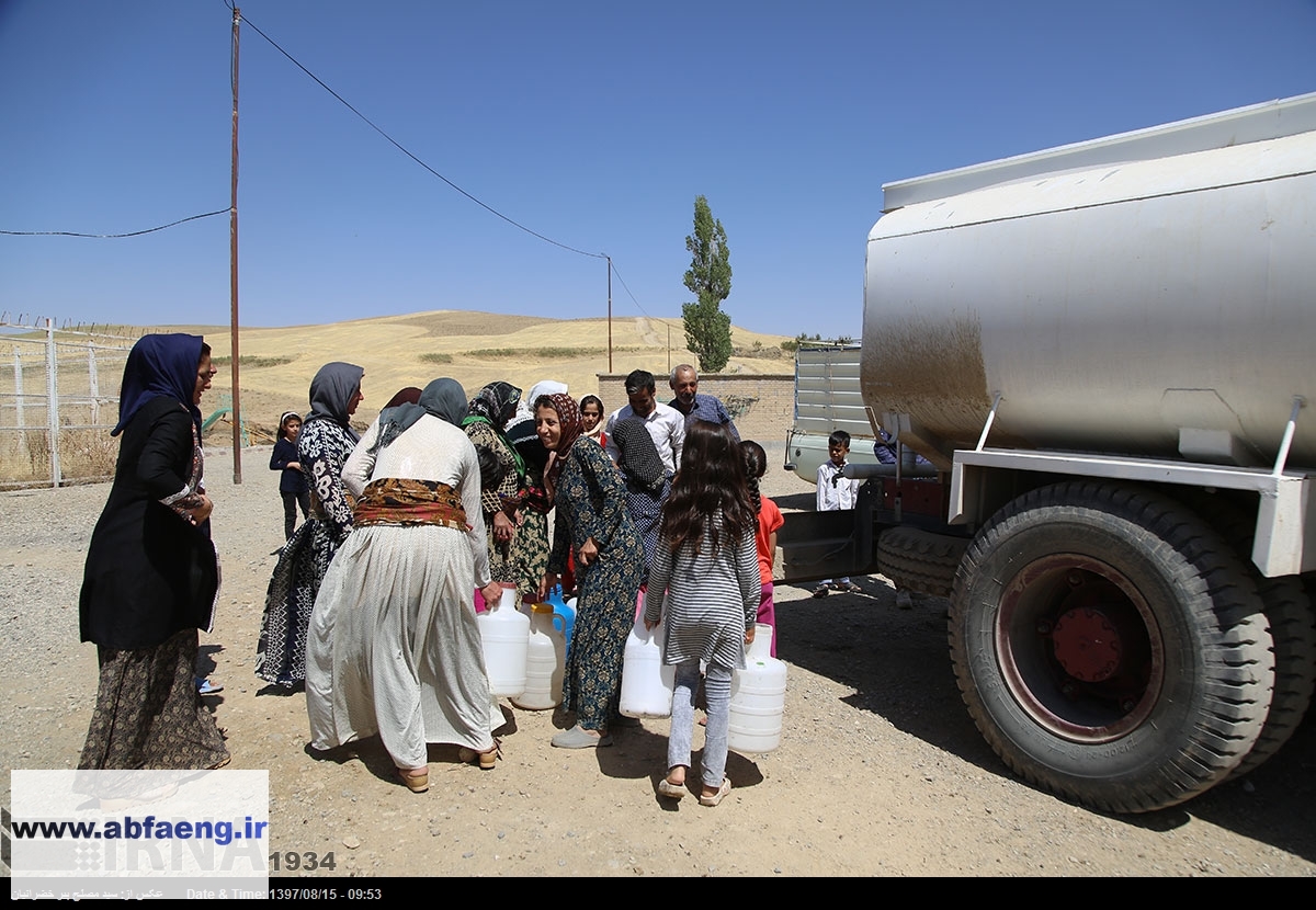 آب‌رسانی سیار به روستای آغه جری  2