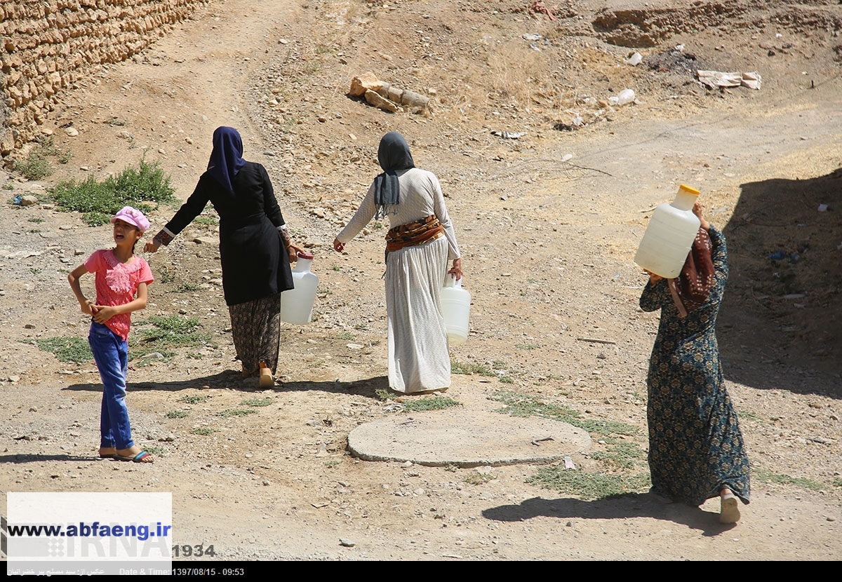 آب‌رسانی سیار به روستای آغه جری  8