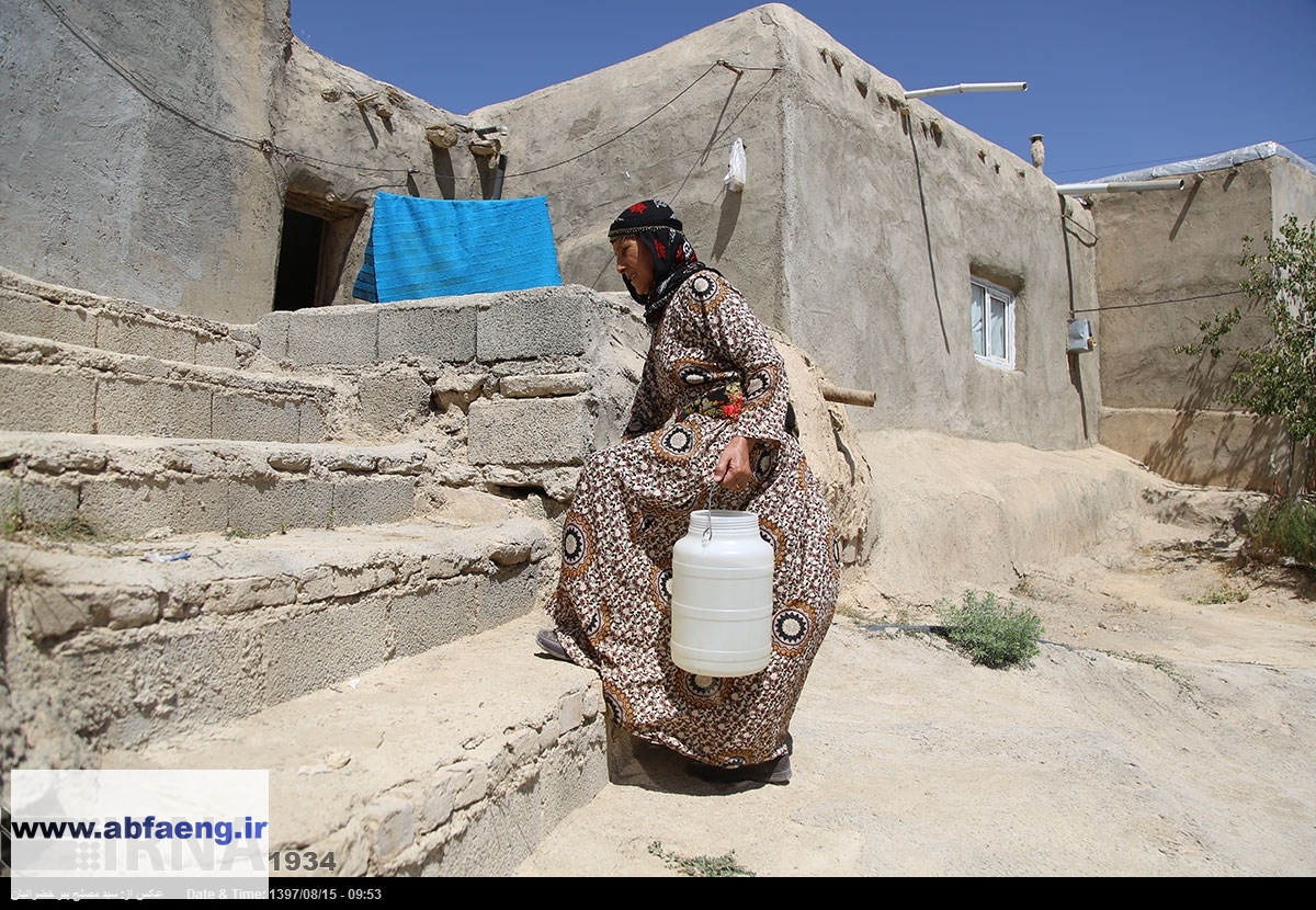 آب‌رسانی سیار به روستای آغه جری  10