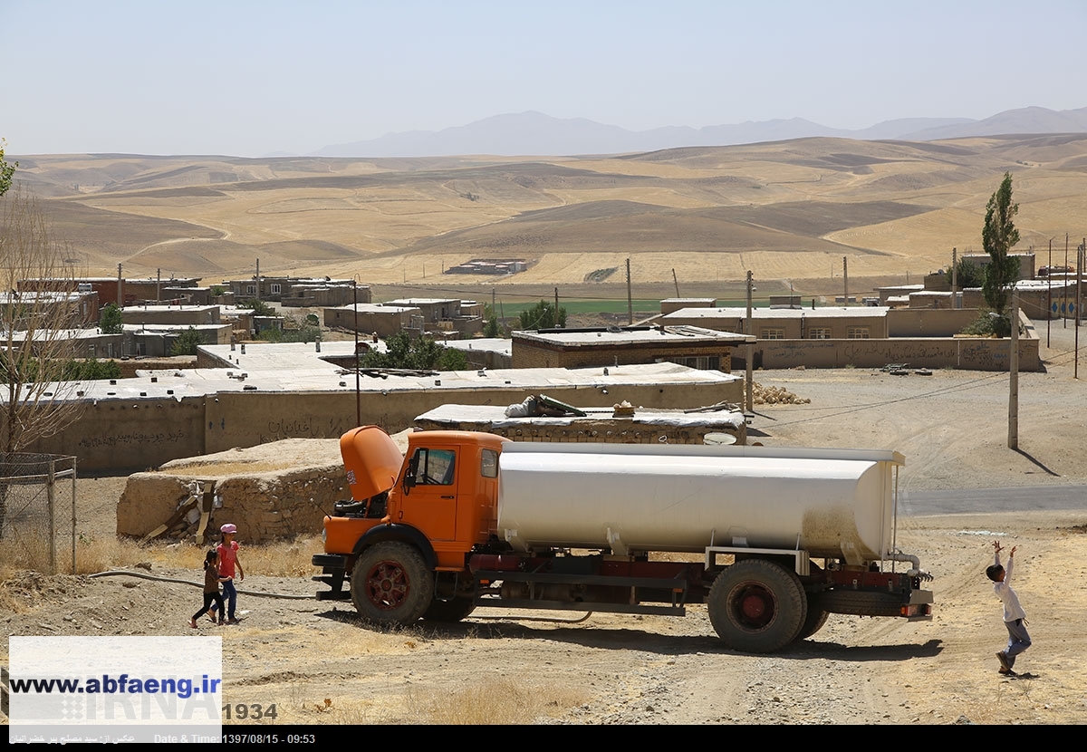 آب‌رسانی سیار به روستای آغه جری  15